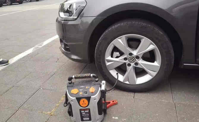 谷城汽车搭电案例